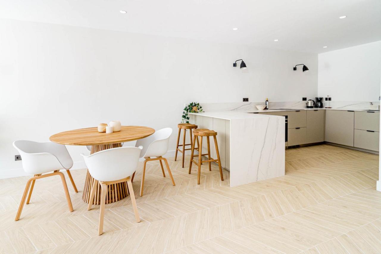 Hébergement de vacances Fully Renovated Scandinavian Style 2 Bed In The Heart Of Puerto Banus Marbellac